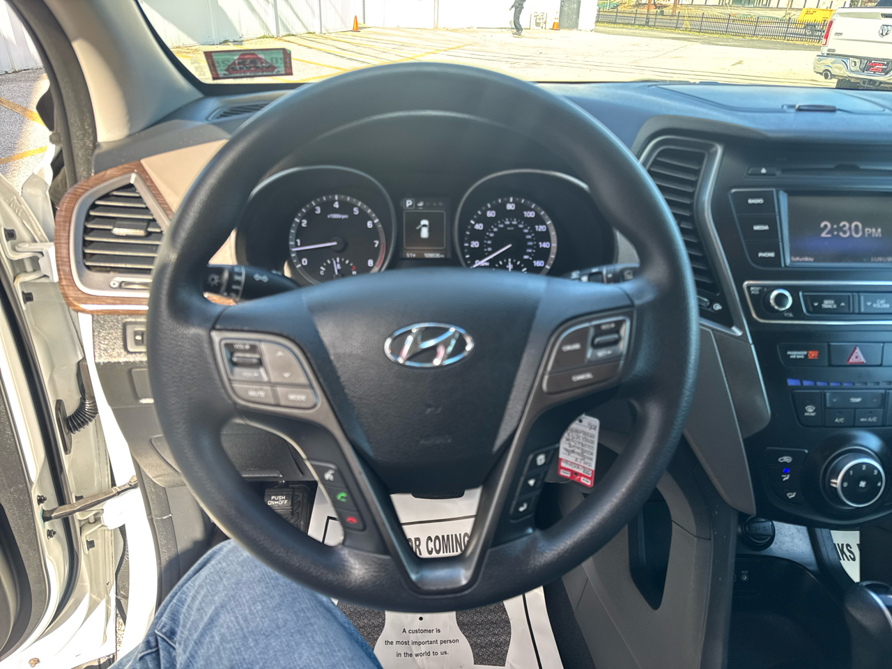 Hyundai Santa Fe Sport 2.4 AWD 2017 Hyundai Santa Fe Sport 2.4 AWD 2017