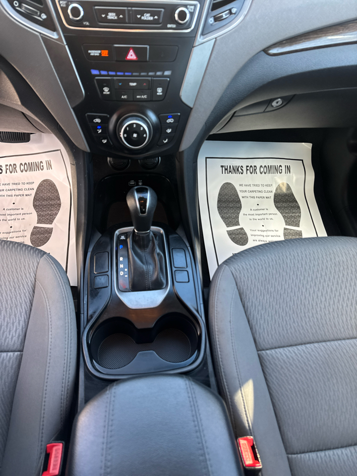 Hyundai Santa Fe Sport 2.4 AWD 2017 Hyundai Santa Fe Sport 2.4 AWD 2017