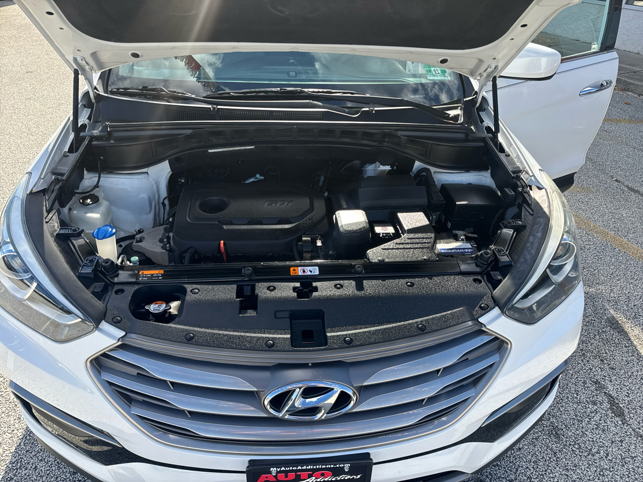 Hyundai Santa Fe Sport 2.4 AWD 2017 Hyundai Santa Fe Sport 2.4 AWD 2017