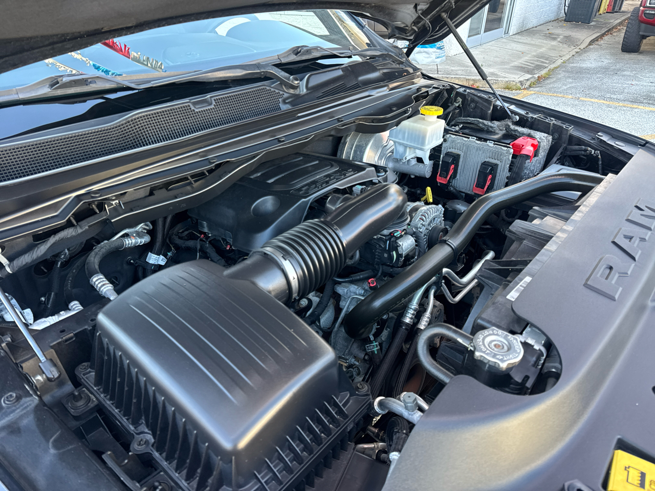 RAM 1500 Big Horn Crew Cab SWB 4WD 2020 RAM 1500 Big Horn Crew Cab SWB 4WD 2020