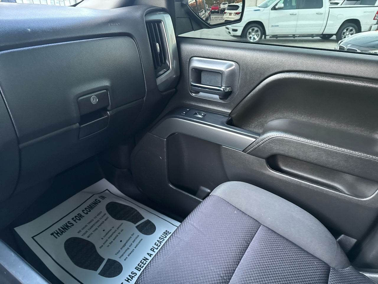 Chevrolet Silverado 1500 1LT Crew Cab 4WD 2016 Chevrolet Silverado 1500 1LT Crew Cab 4WD 2016