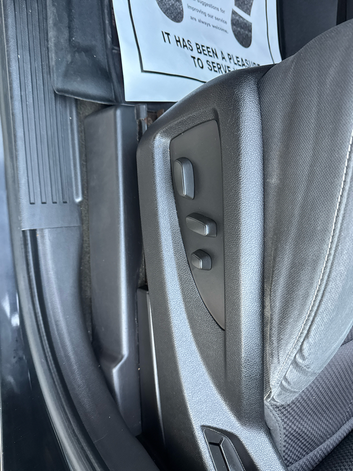 Chevrolet Silverado 1500 1LT Crew Cab 4WD 2016 Chevrolet Silverado 1500 1LT Crew Cab 4WD 2016