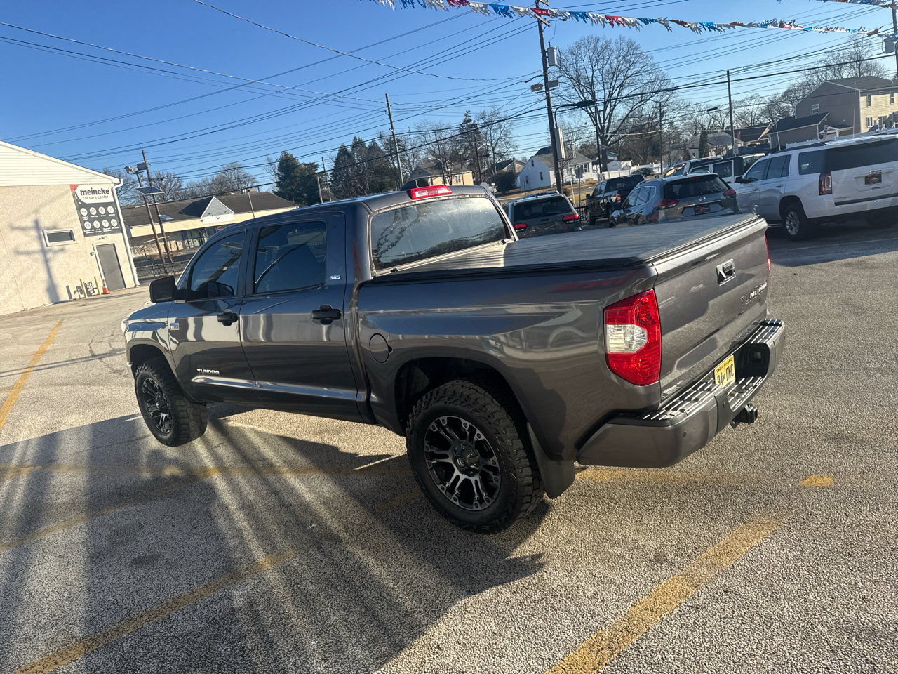 Toyota Tundra SR5 5.7L V8 CrewMax 2WD 2021