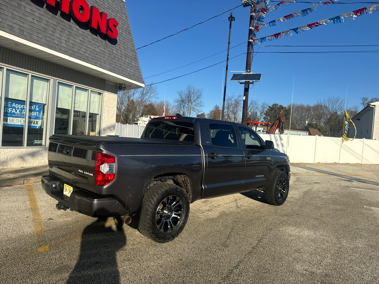 Toyota Tundra SR5 5.7L V8 CrewMax 2WD 2021