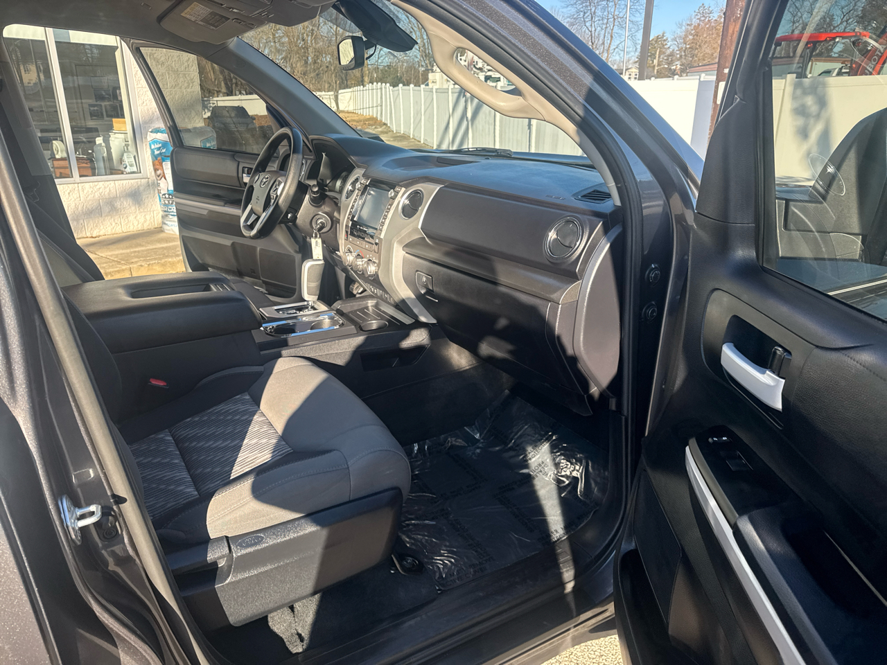 Toyota Tundra SR5 5.7L V8 CrewMax 2WD 2021