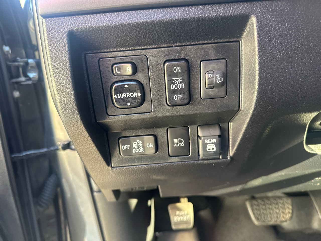 Toyota Tundra SR5 5.7L V8 CrewMax 2WD 2021