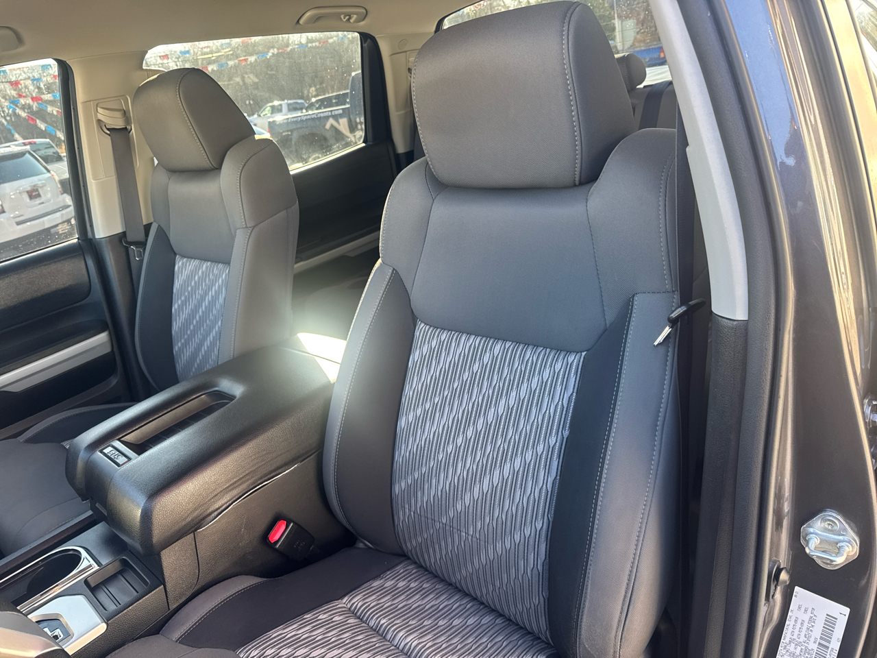 Toyota Tundra SR5 5.7L V8 CrewMax 2WD 2021