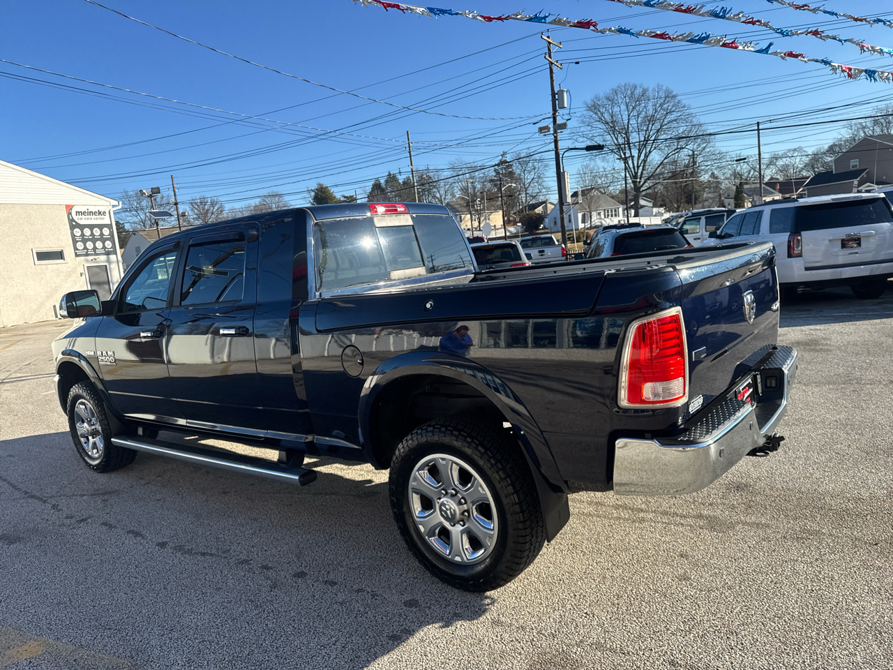 RAM 2500 Laramie Mega Cab 4WD 2015