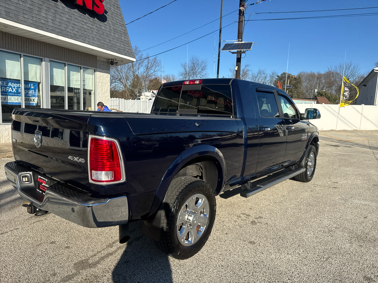 RAM 2500 Laramie Mega Cab 4WD 2015
