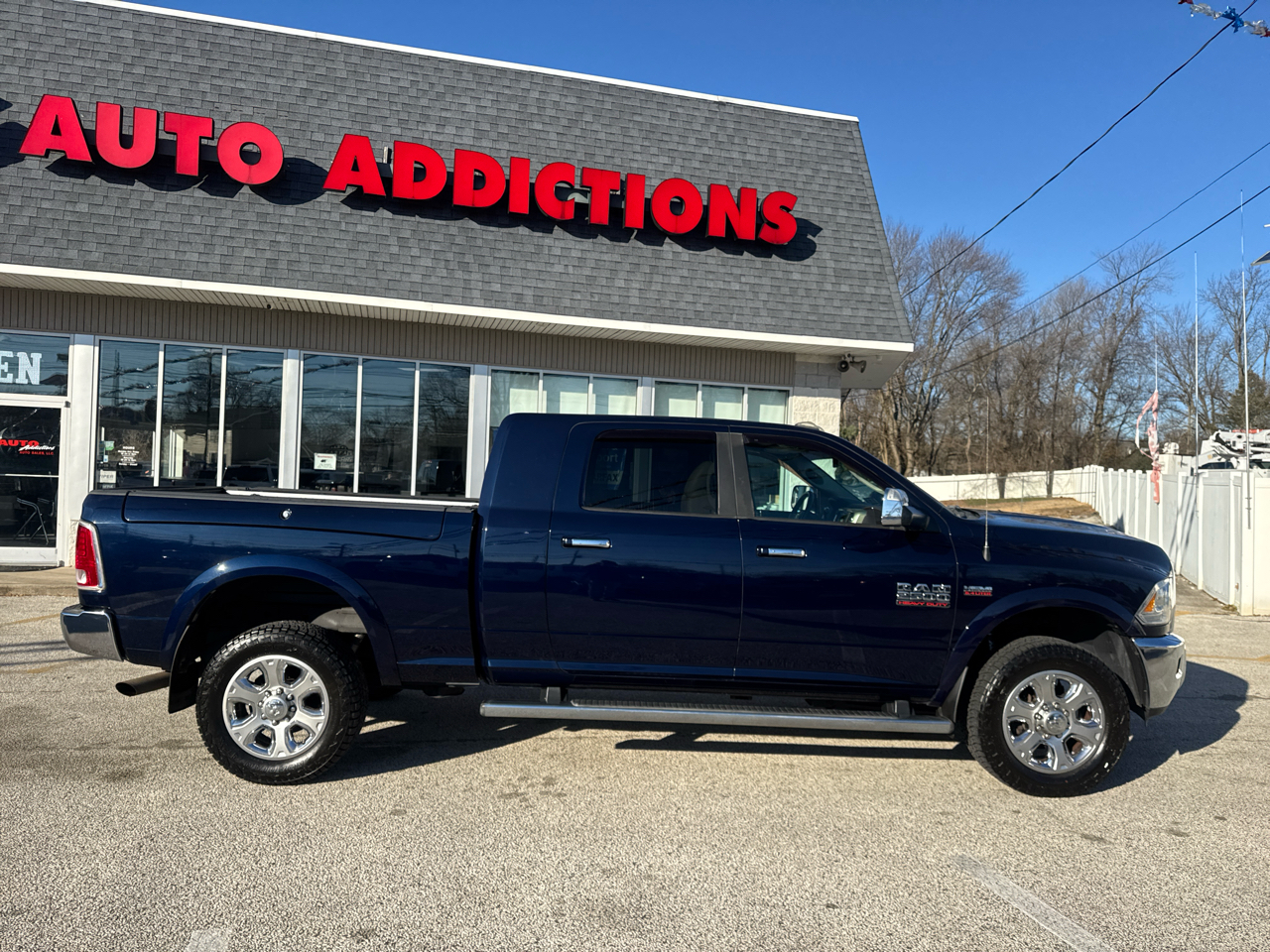 RAM 2500 Laramie Mega Cab 4WD 2015
