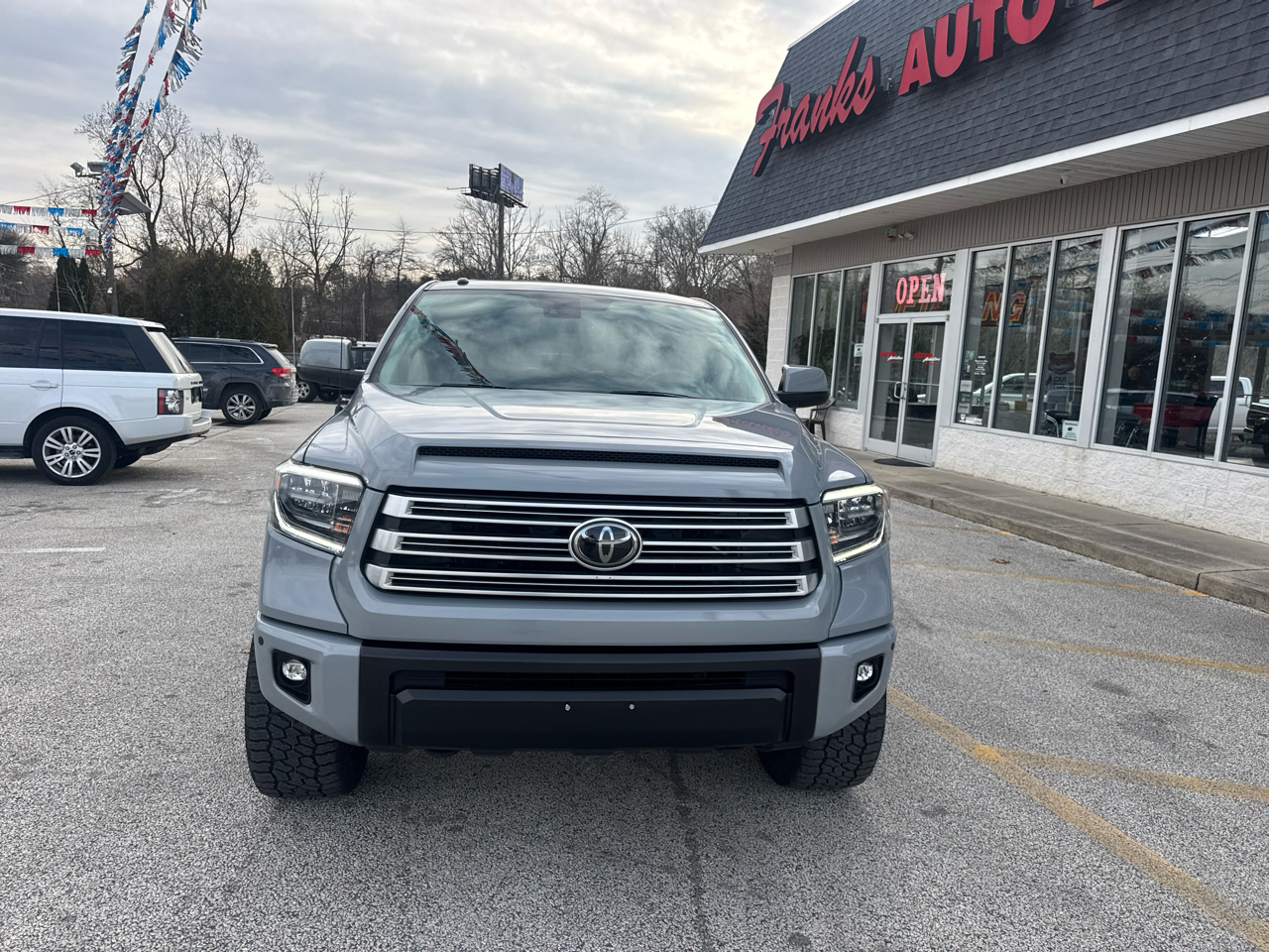 Toyota Tundra Limited 5.7L CrewMax 4WD 2018