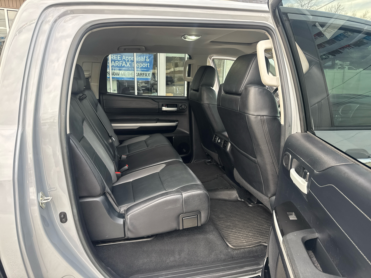 Toyota Tundra Limited 5.7L CrewMax 4WD 2018