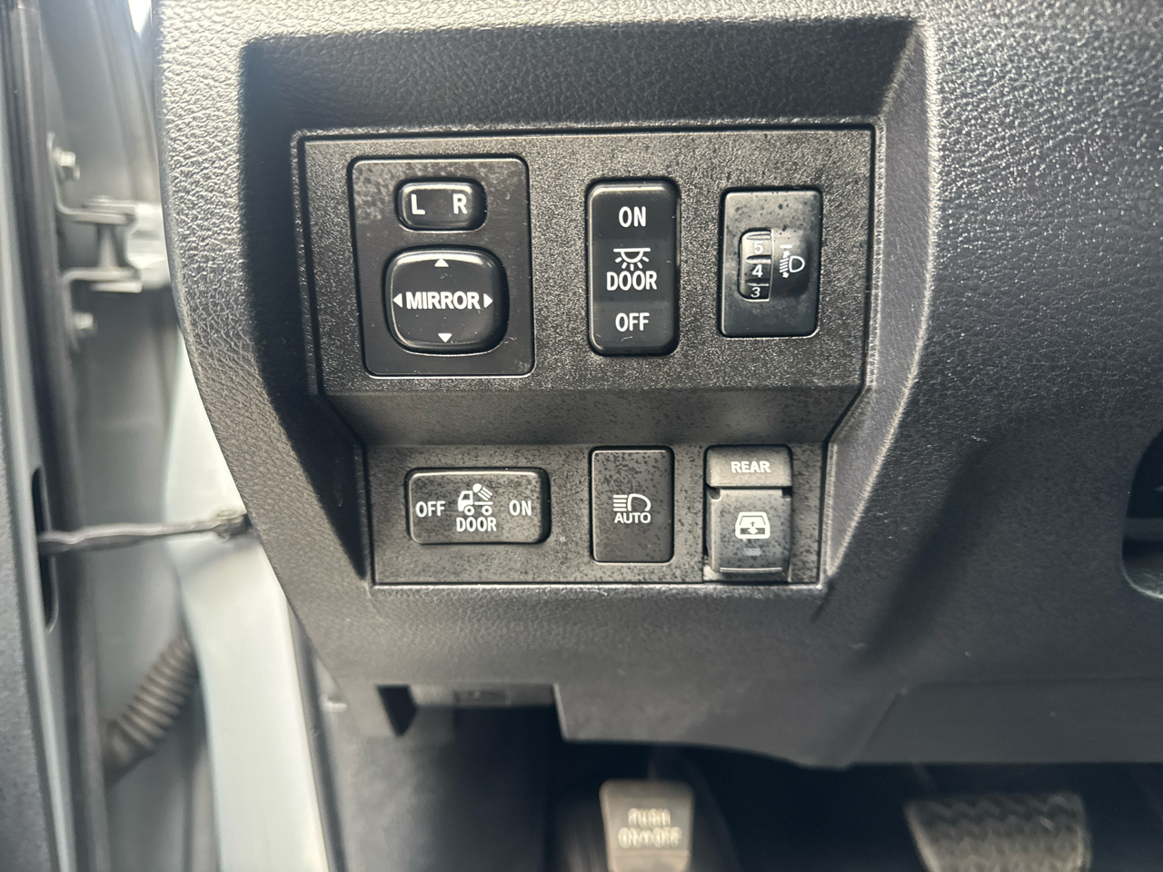 Toyota Tundra Limited 5.7L CrewMax 4WD 2018