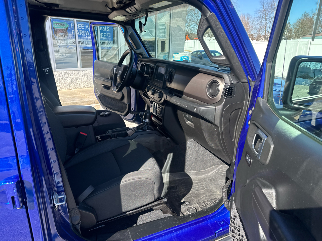 Jeep Wrangler Unlimited Sport 2018