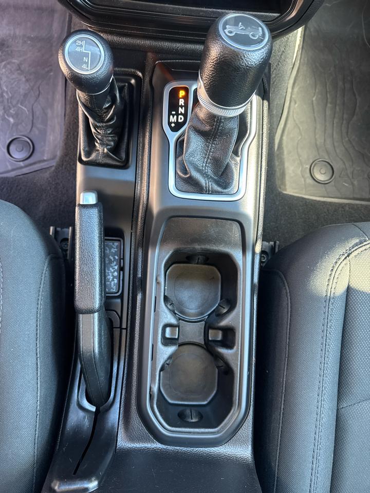 Jeep Wrangler Unlimited Sport 2018