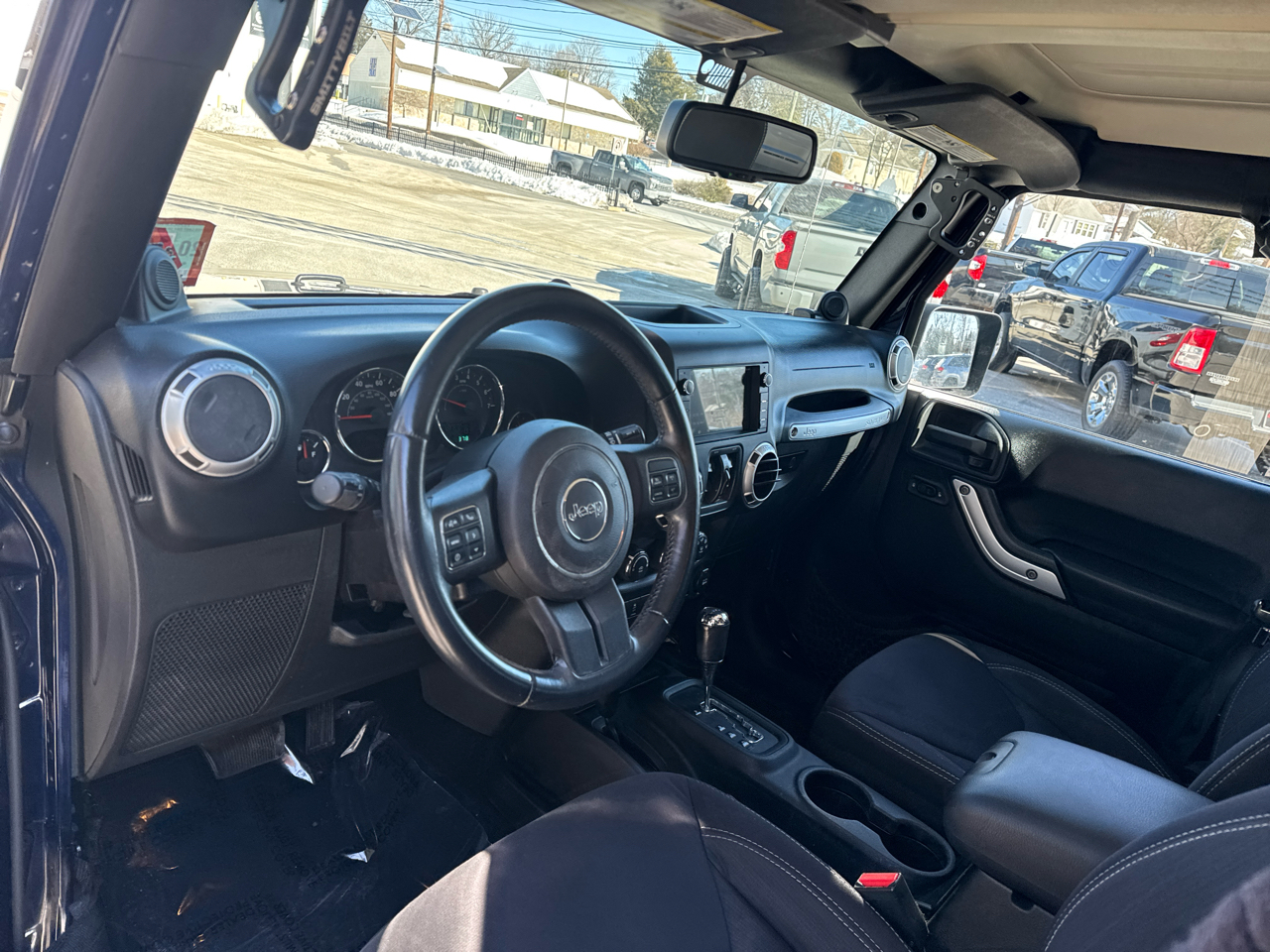 Jeep Wrangler Unlimited Sahara 4WD 2013