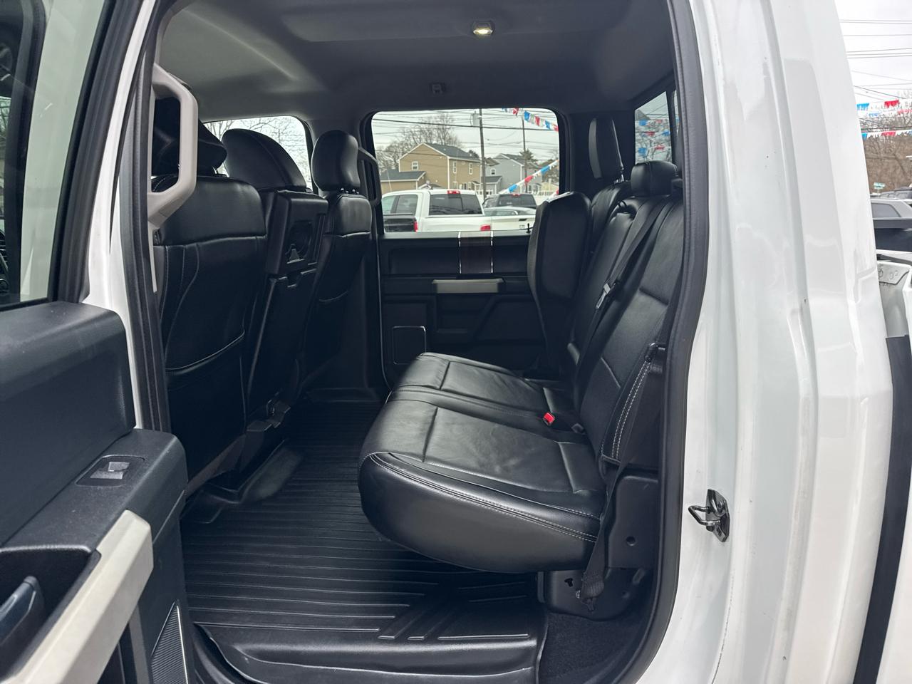 Ford F-150 4WD SuperCab 145" Lariat 2016