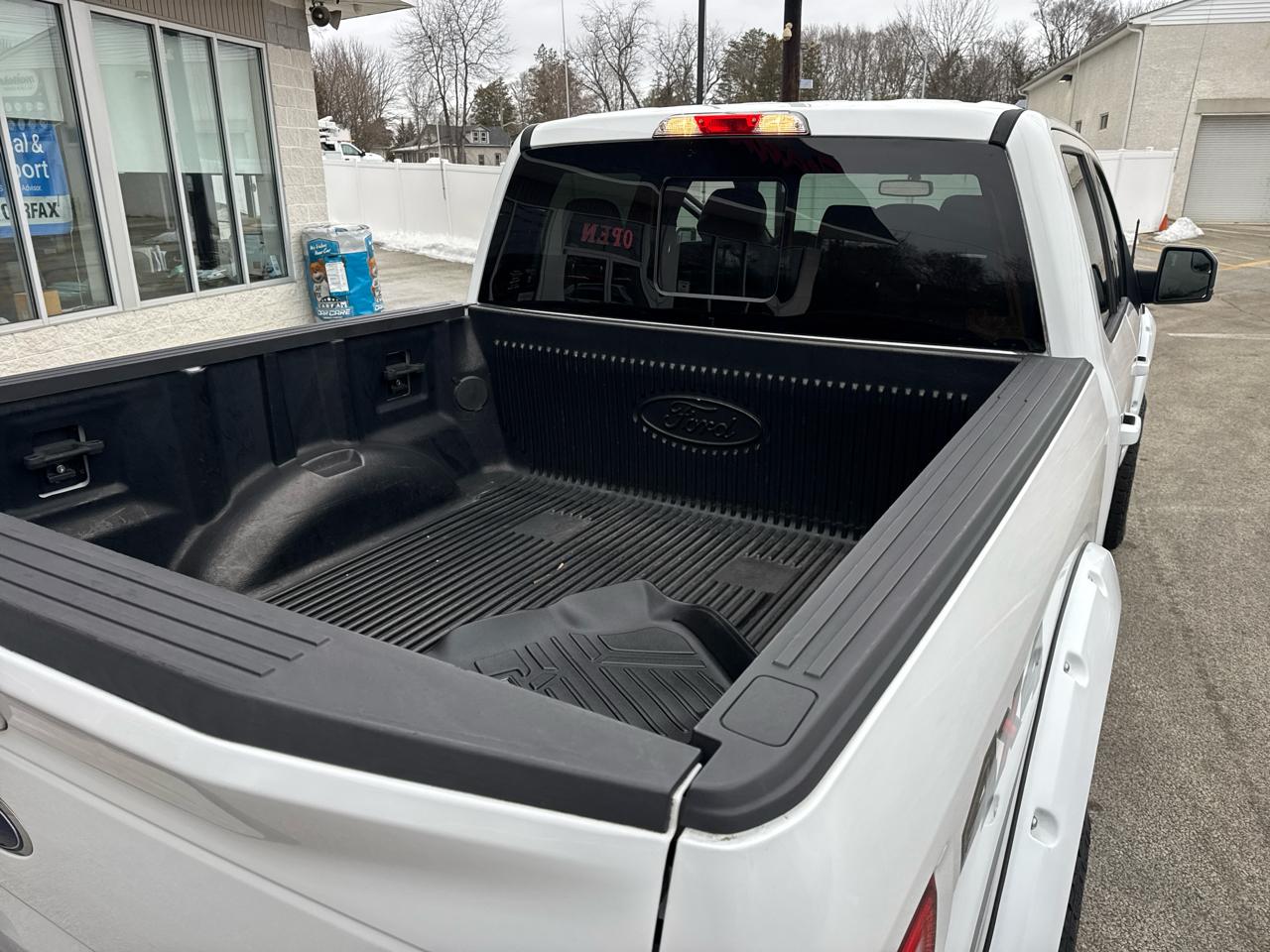 Ford F-150 4WD SuperCab 145" Lariat 2016