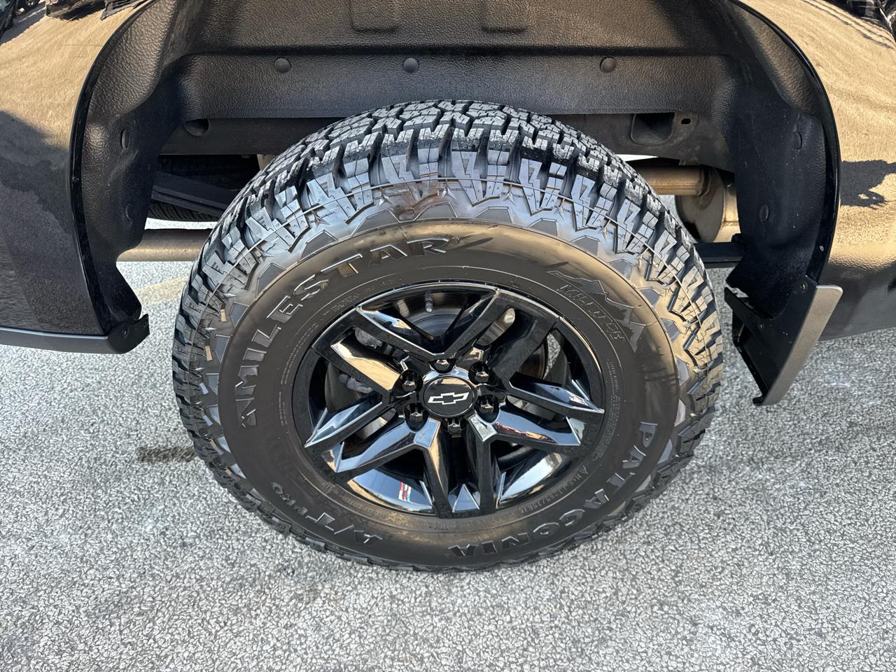 Chevrolet Silverado 1500 4WD Crew Cab 157" Custom Trail Boss 2020