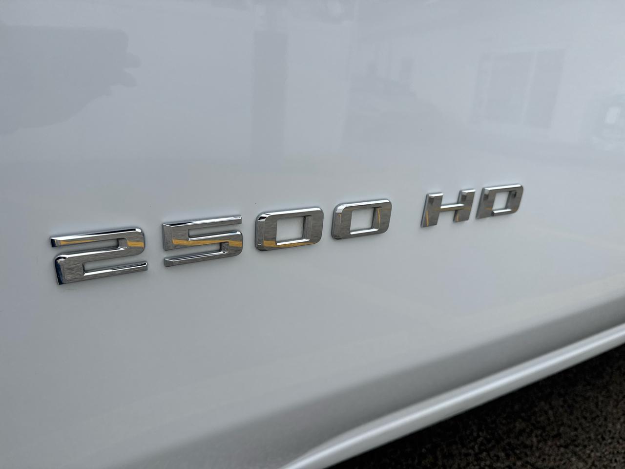 Chevrolet Silverado 2500HD 4WD Crew Cab 167" LT w/1LT 2023