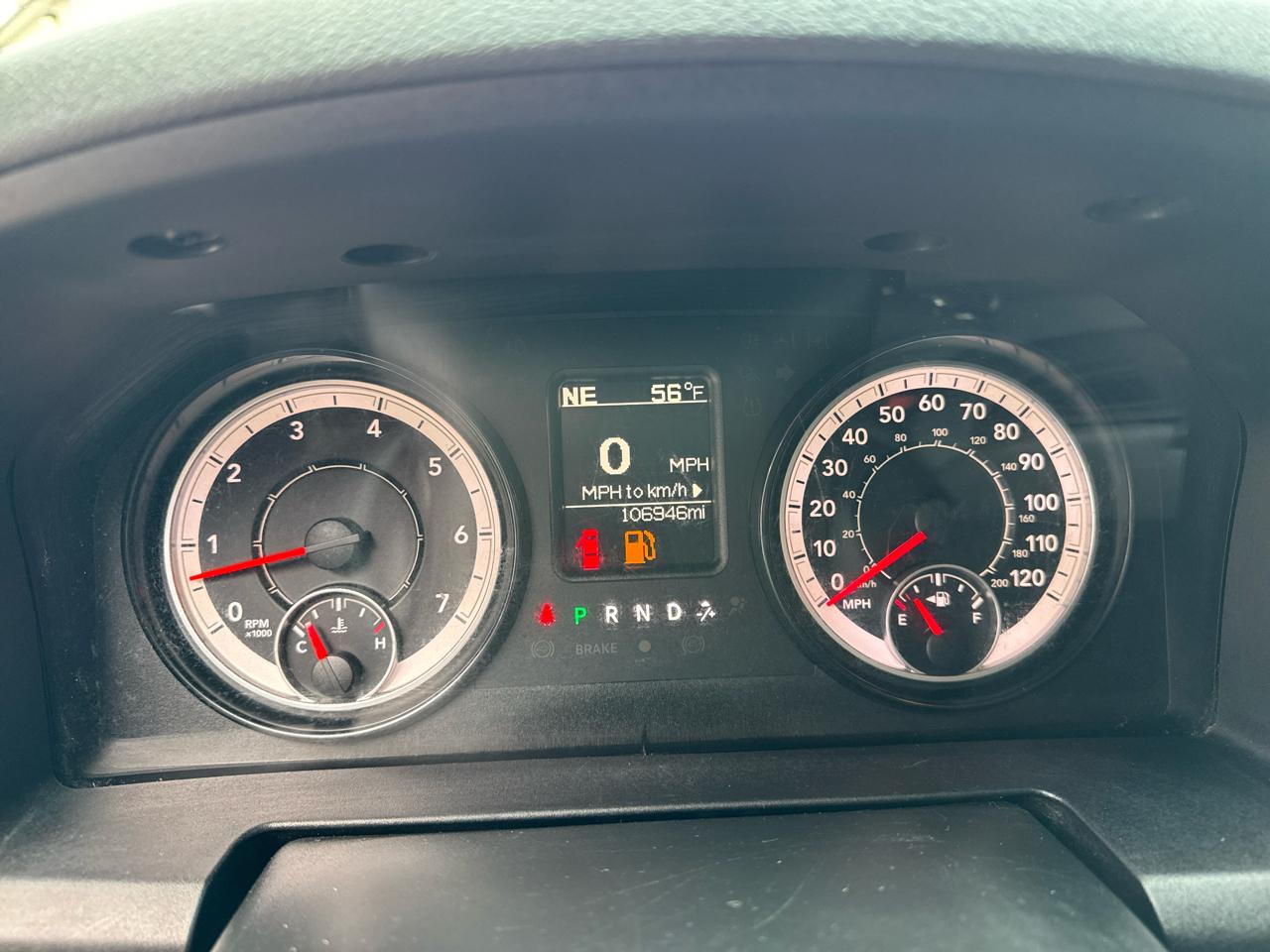 RAM 1500 2WD Quad Cab 140.5" Express 2017