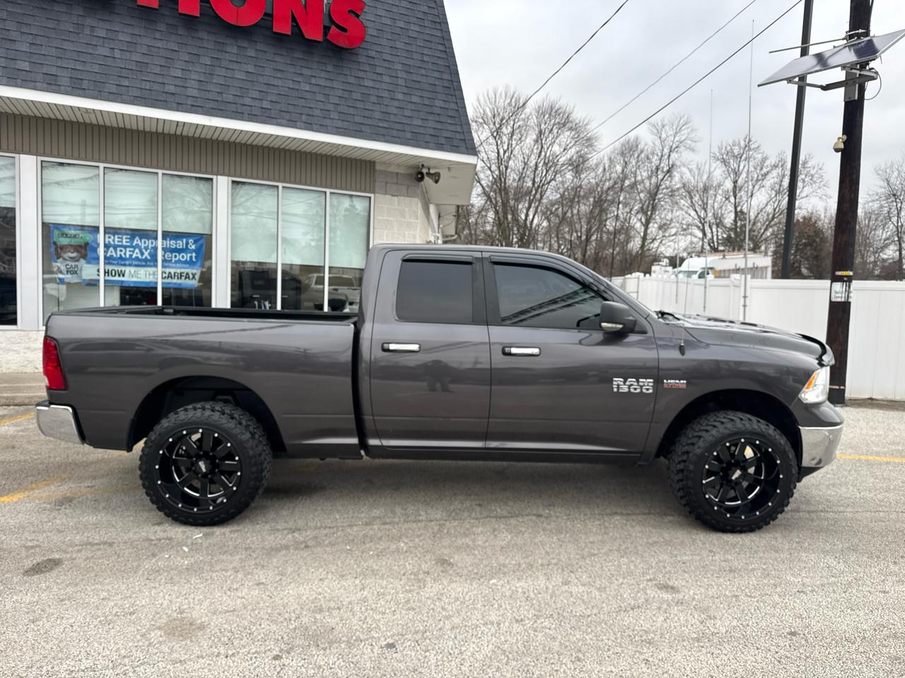 RAM 1500 4WD Quad Cab 140.5" Big Horn 2018