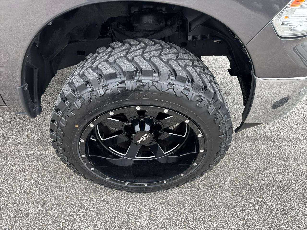 RAM 1500 4WD Quad Cab 140.5" Big Horn 2018