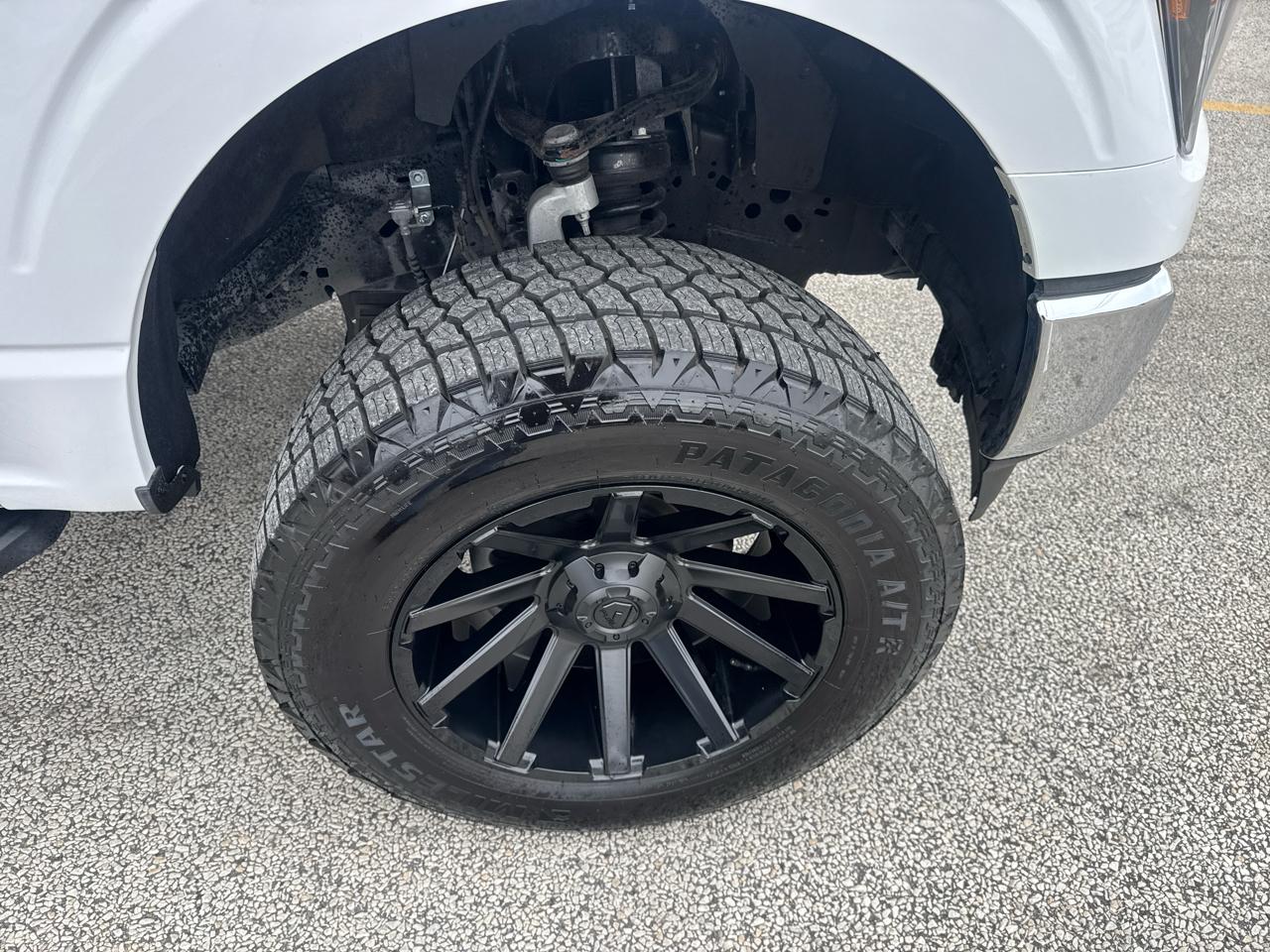 Ford F-150 4WD SuperCrew 157" FX4 2023