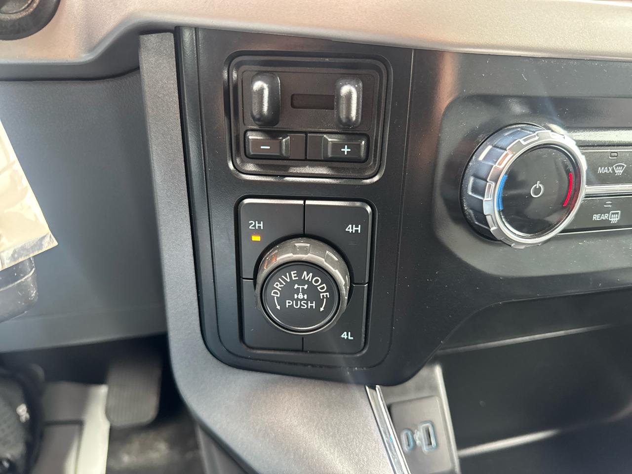 Ford F-150 4WD SuperCrew 157" FX4 2023