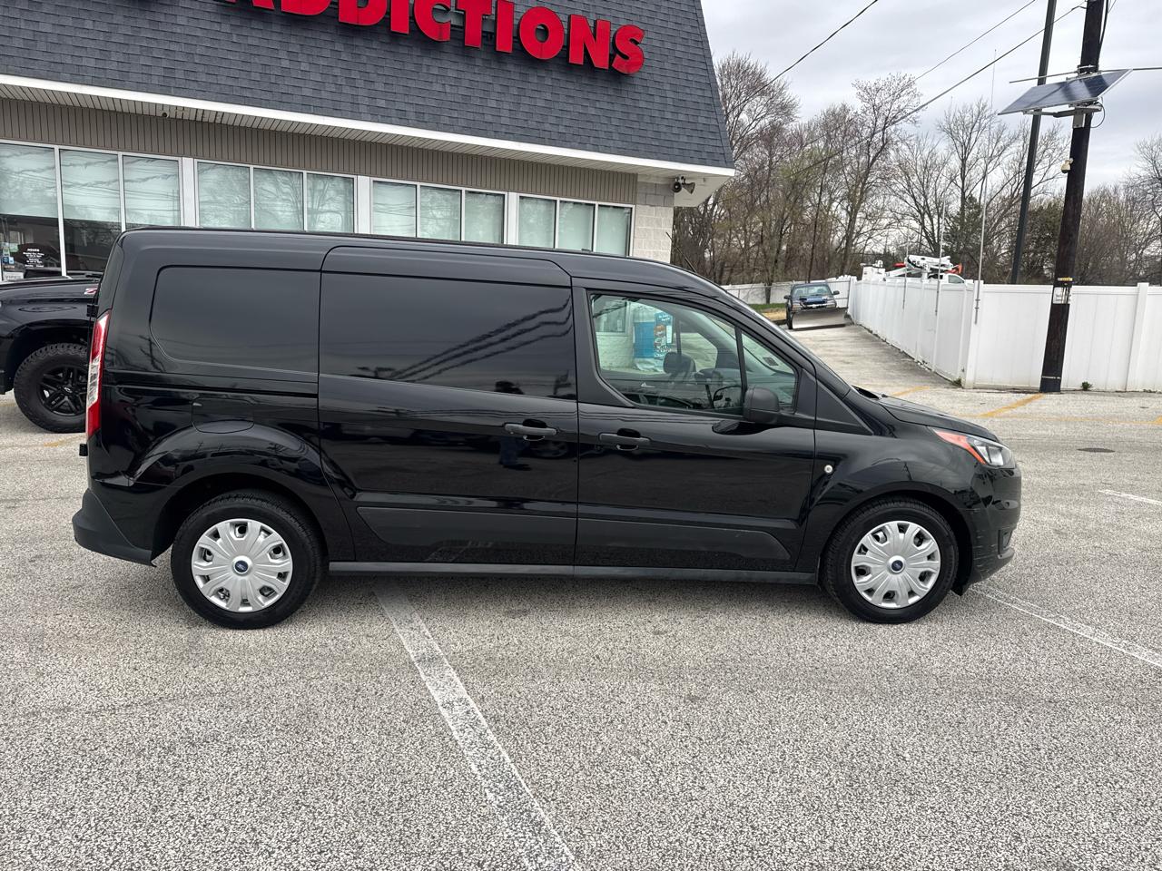 Ford Transit Connect Cargo Van XLT LWB 2022