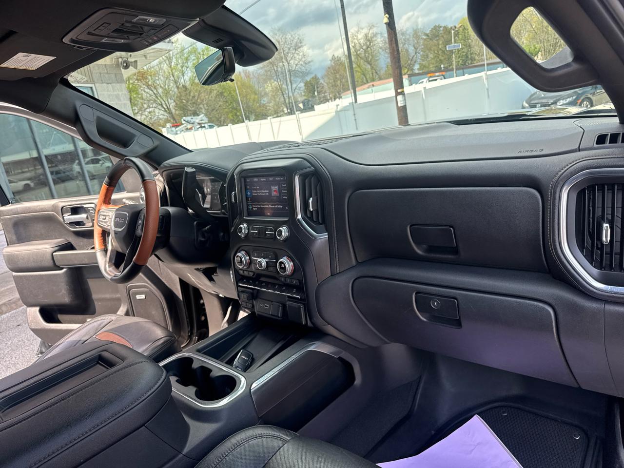 GMC Sierra 1500 AT4 Crew Cab Short Box 4WD 2021