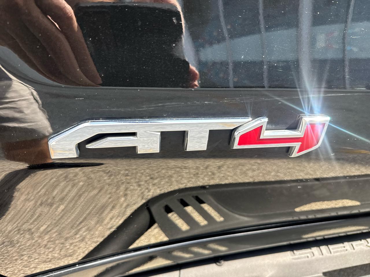 GMC Sierra 1500 AT4 Crew Cab Short Box 4WD 2021