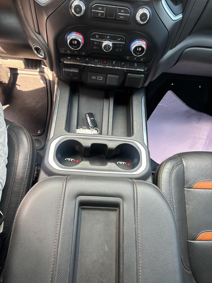 GMC Sierra 1500 AT4 Crew Cab Short Box 4WD 2021