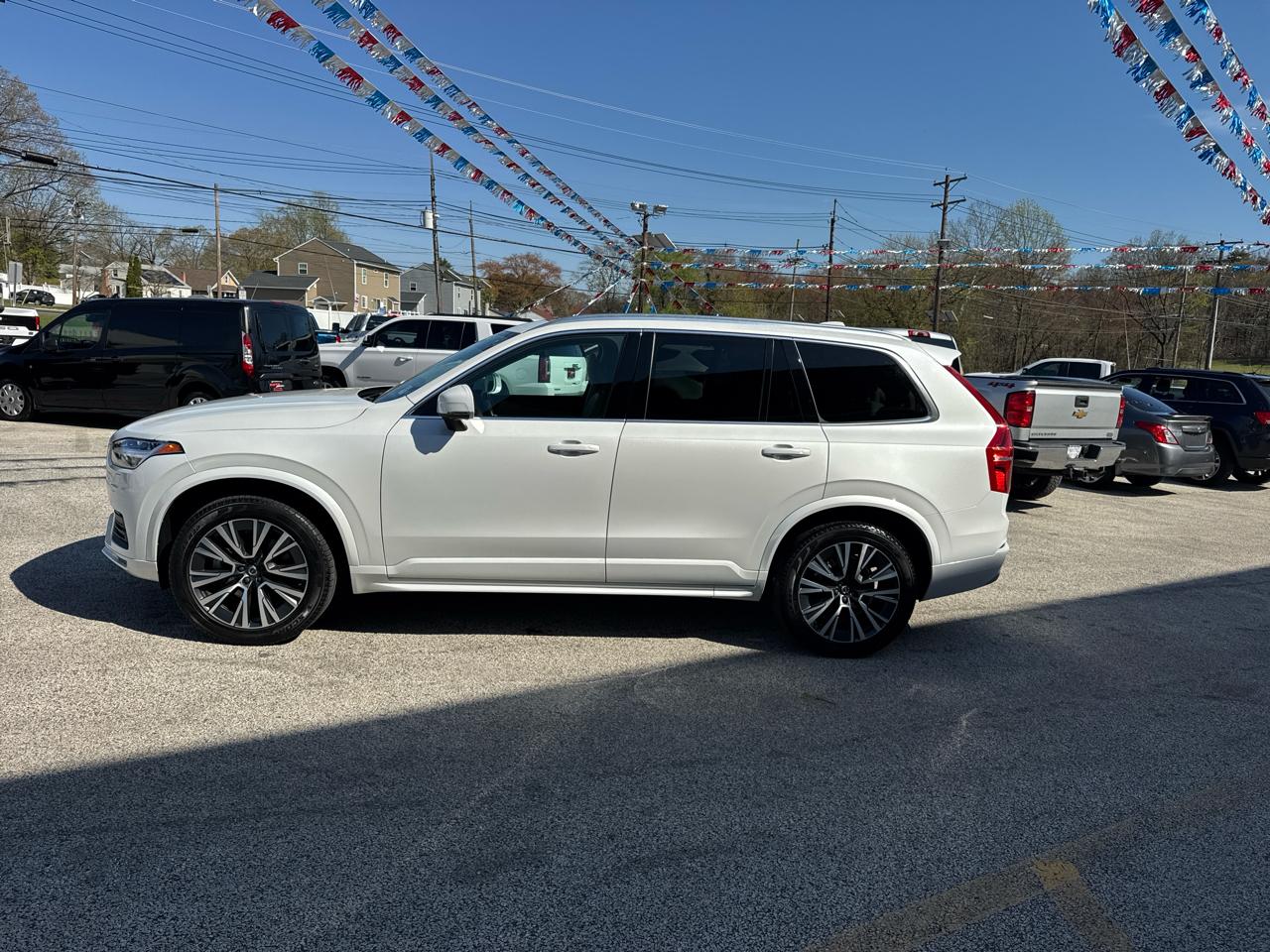 Volvo XC90 T6 Momentum AWD 2022