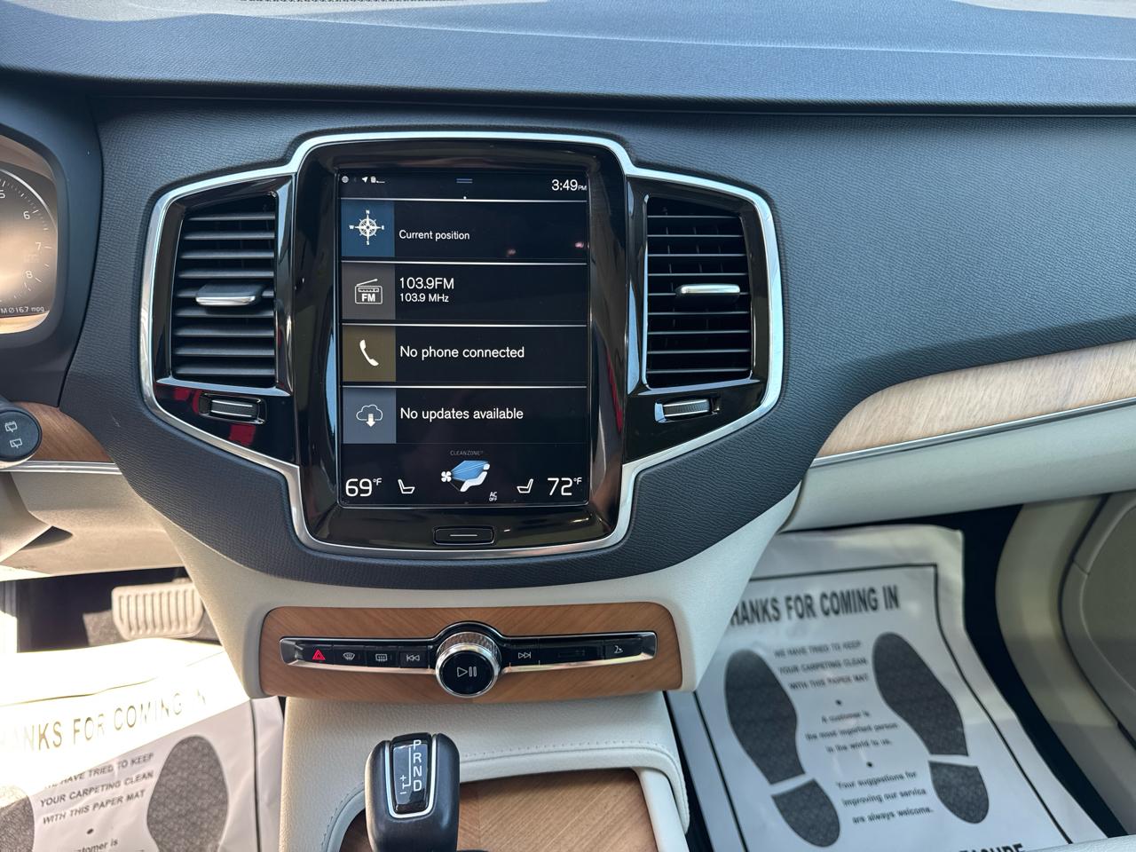 Volvo XC90 T6 Momentum AWD 2022