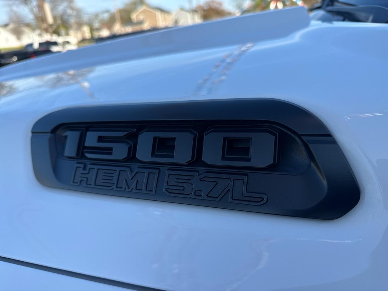 RAM 1500 Big Horn Crew Cab SWB 4WD 2020