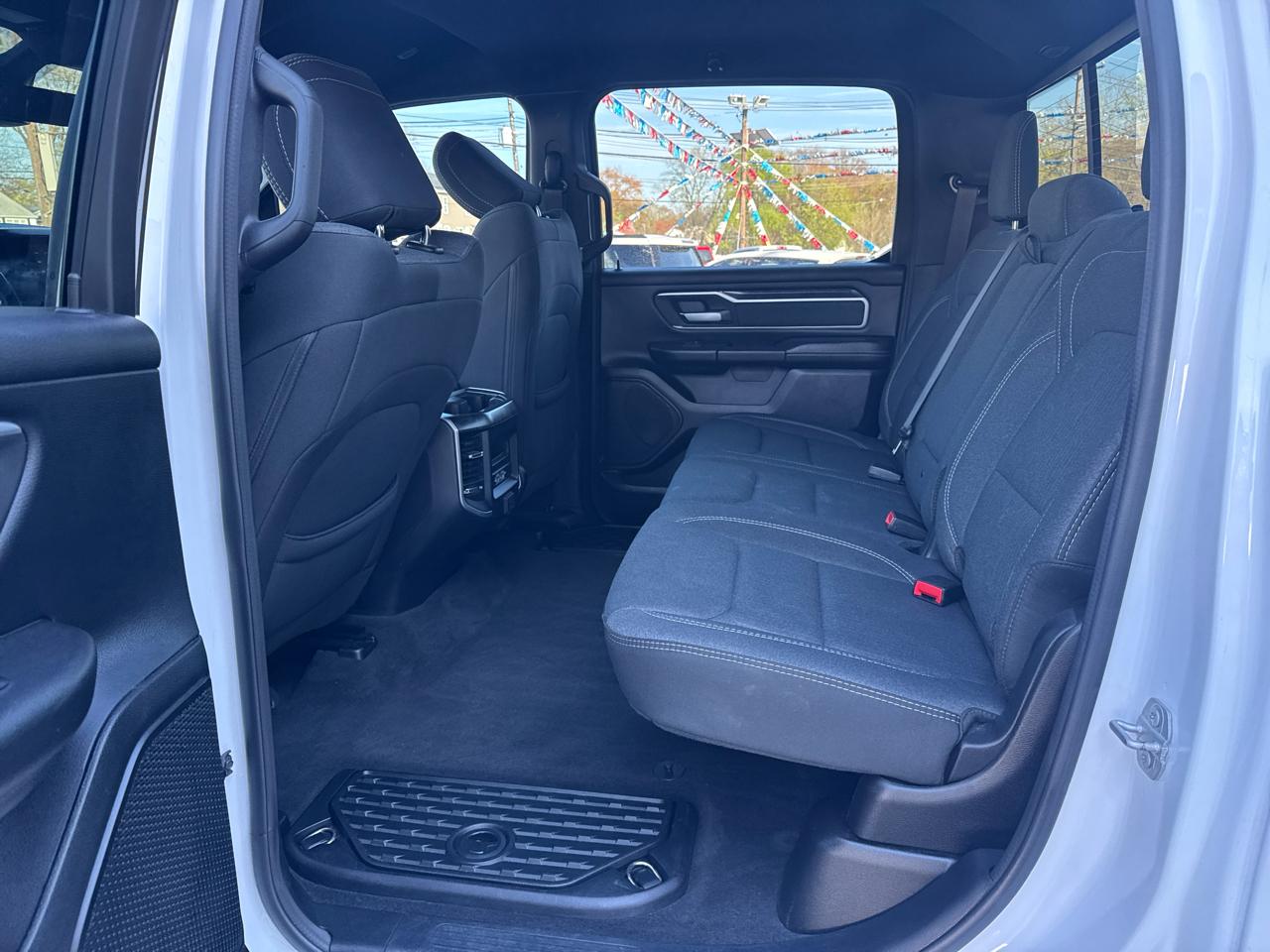 RAM 1500 Big Horn Crew Cab SWB 4WD 2020