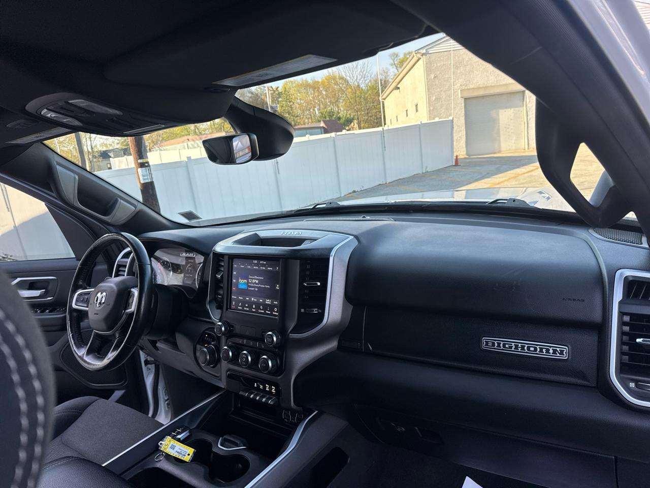 RAM 1500 Big Horn Crew Cab SWB 4WD 2020