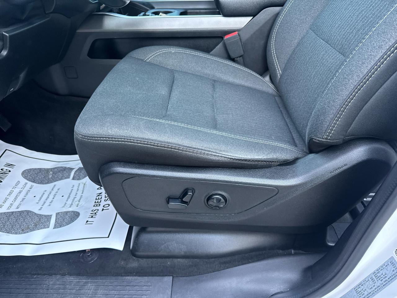 RAM 1500 Big Horn Crew Cab SWB 4WD 2020