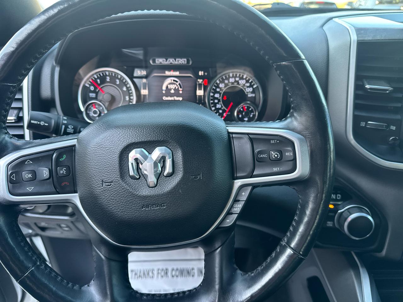 RAM 1500 Big Horn Crew Cab SWB 4WD 2020