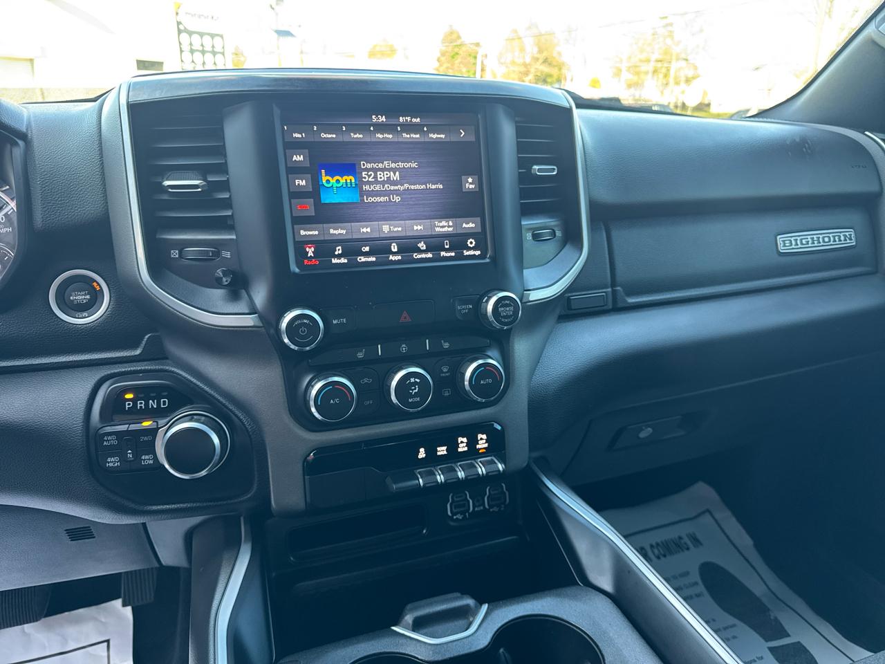 RAM 1500 Big Horn Crew Cab SWB 4WD 2020