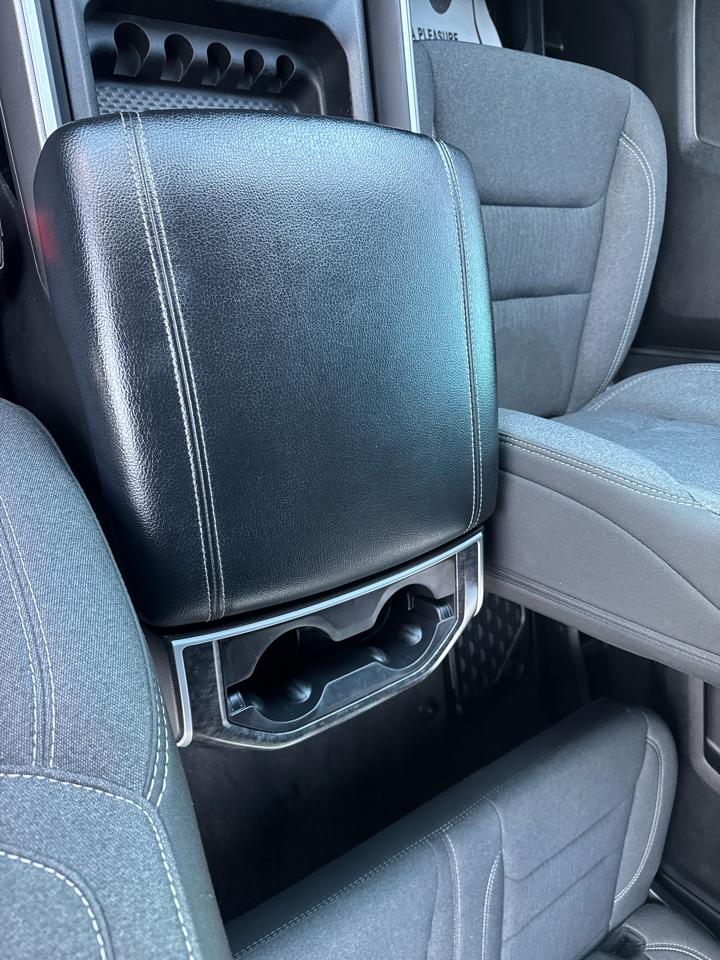 RAM 1500 Big Horn Crew Cab SWB 4WD 2020