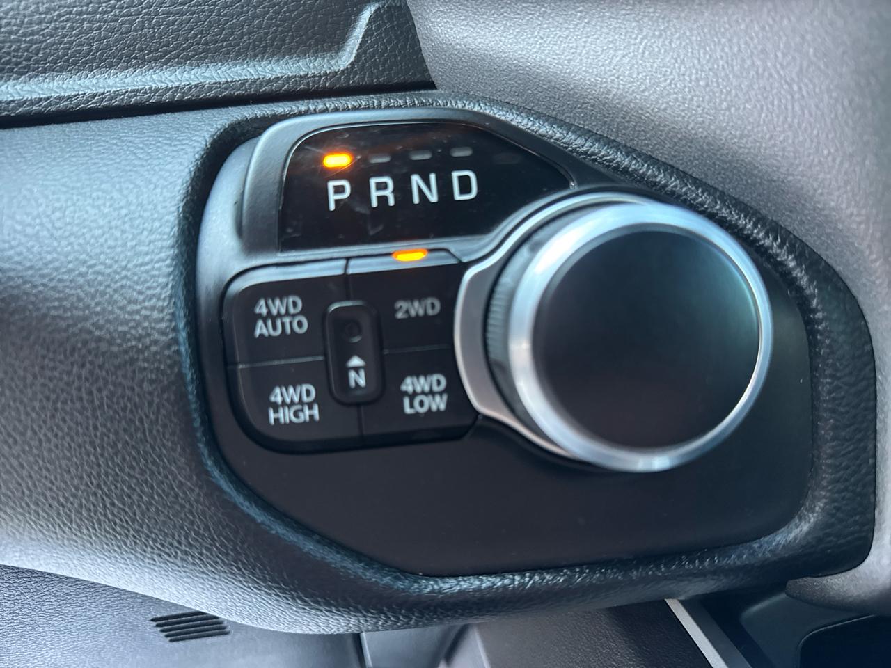 RAM 1500 Big Horn Crew Cab SWB 4WD 2020