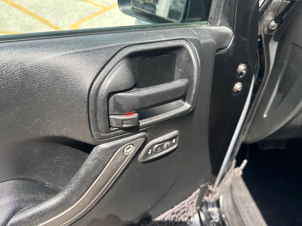 Jeep Wrangler Unlimited Sport 4WD 2017