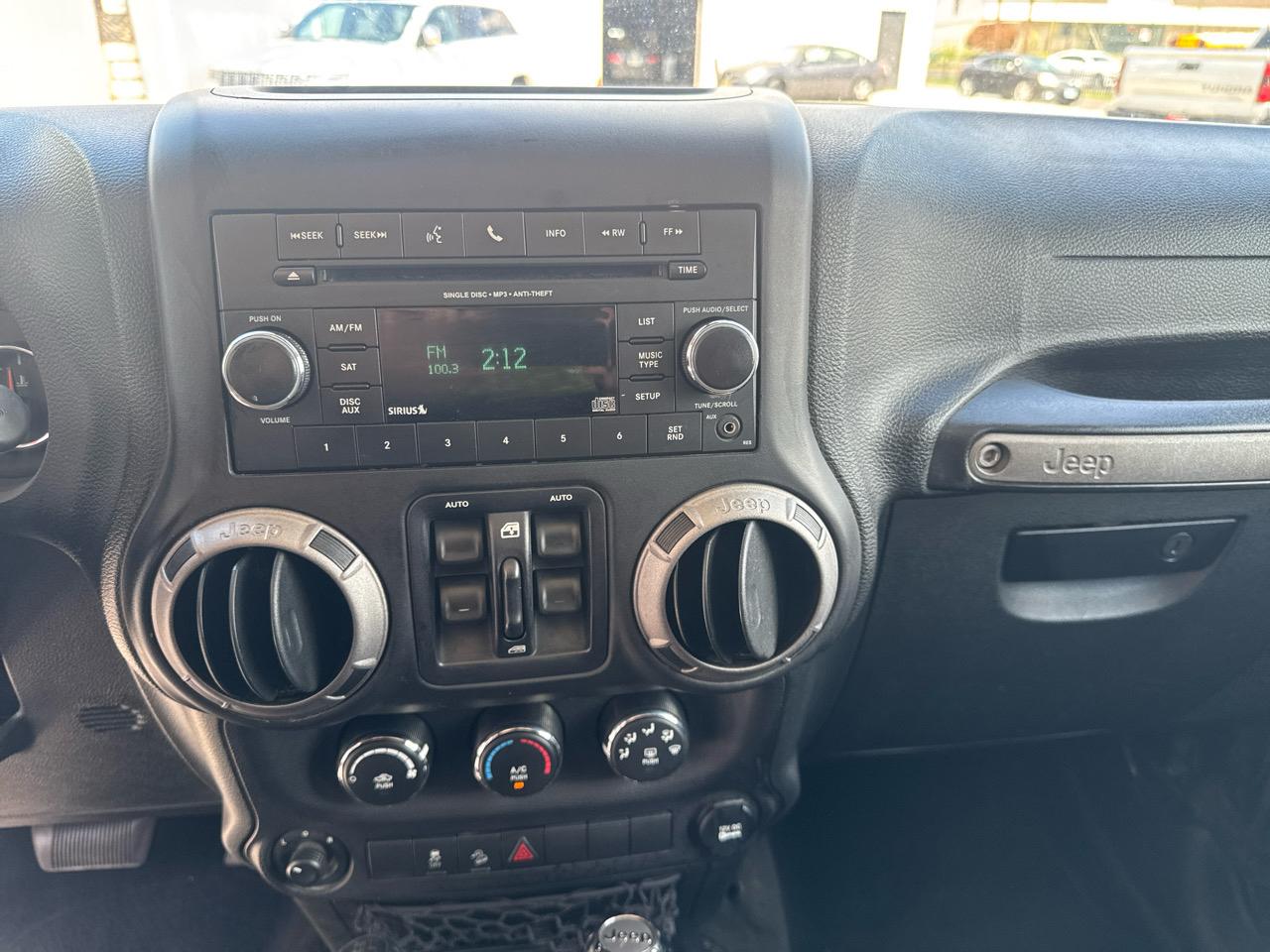 Jeep Wrangler Unlimited Sport 4WD 2017