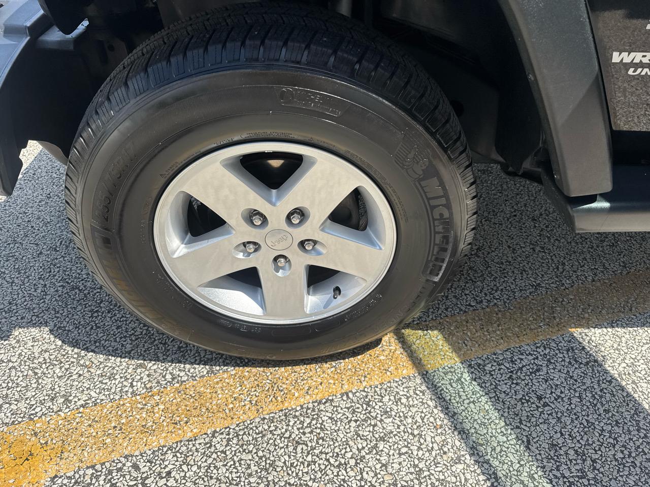 Jeep Wrangler Unlimited Sport 4WD 2017