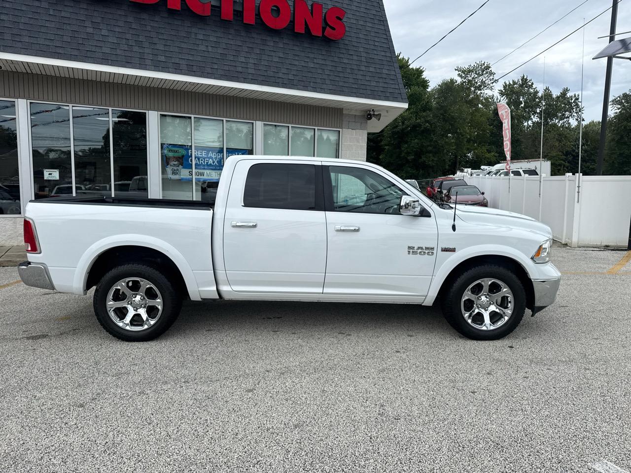 RAM 1500 Laramie Crew Cab SWB 4WD 2017