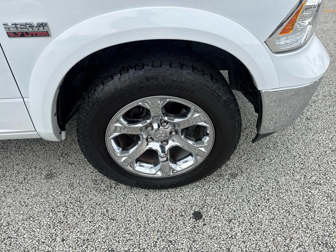 RAM 1500 Laramie Crew Cab SWB 4WD 2017