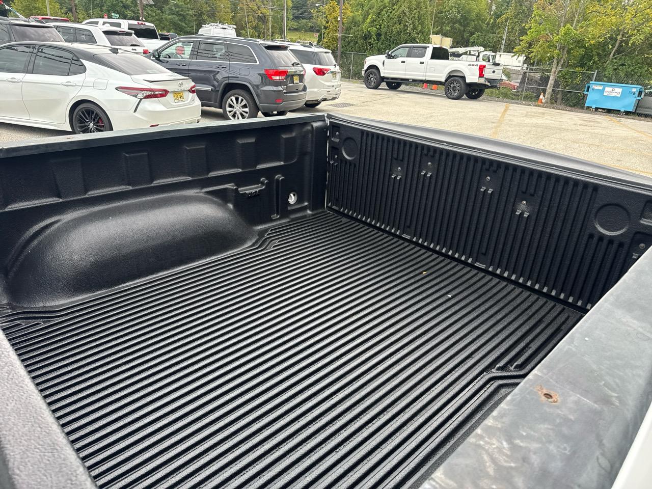 RAM 1500 Laramie Crew Cab SWB 4WD 2017