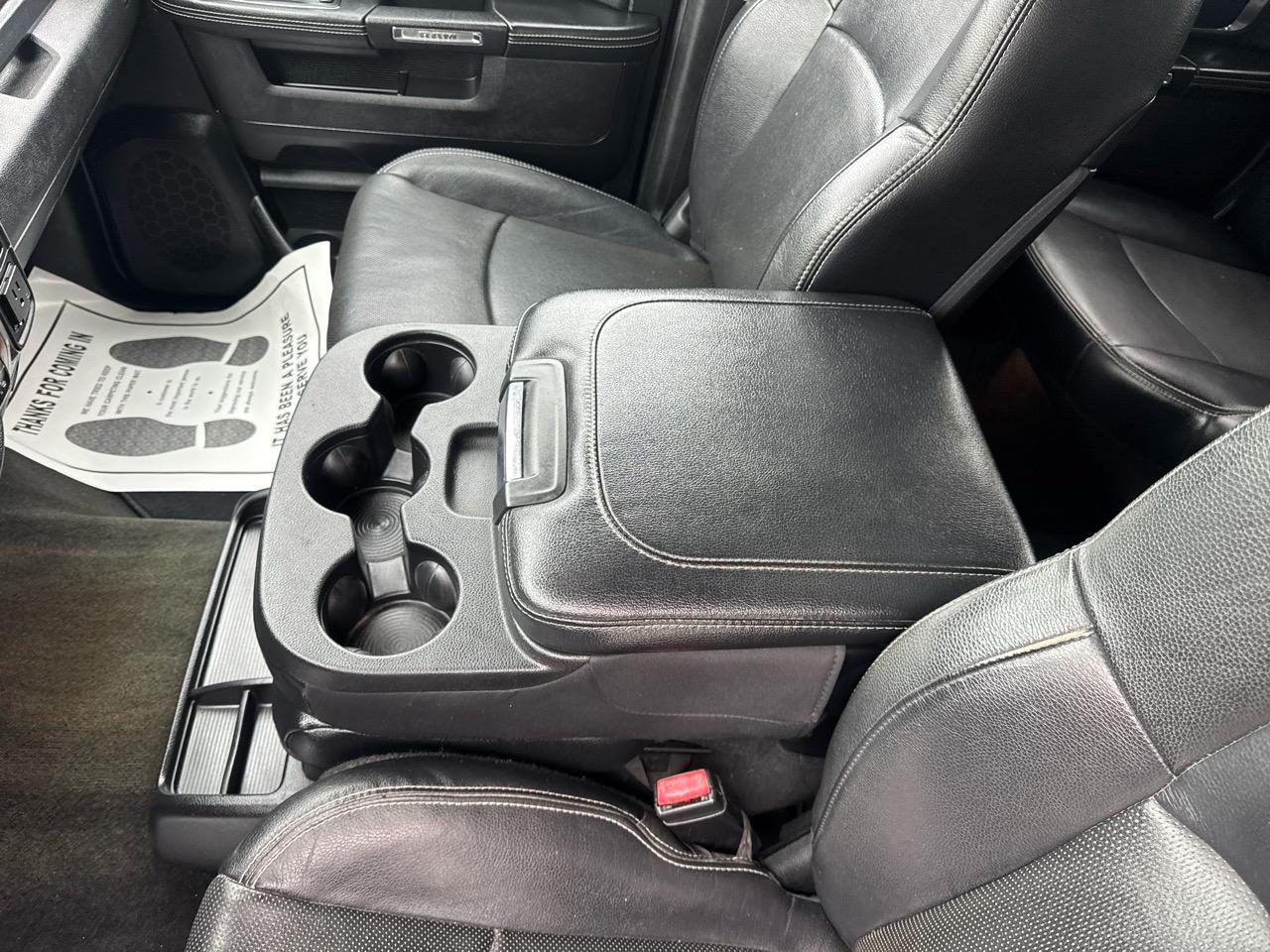 RAM 1500 Laramie Crew Cab SWB 4WD 2017